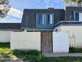 Building Photo - 8135 N 32nd Dr