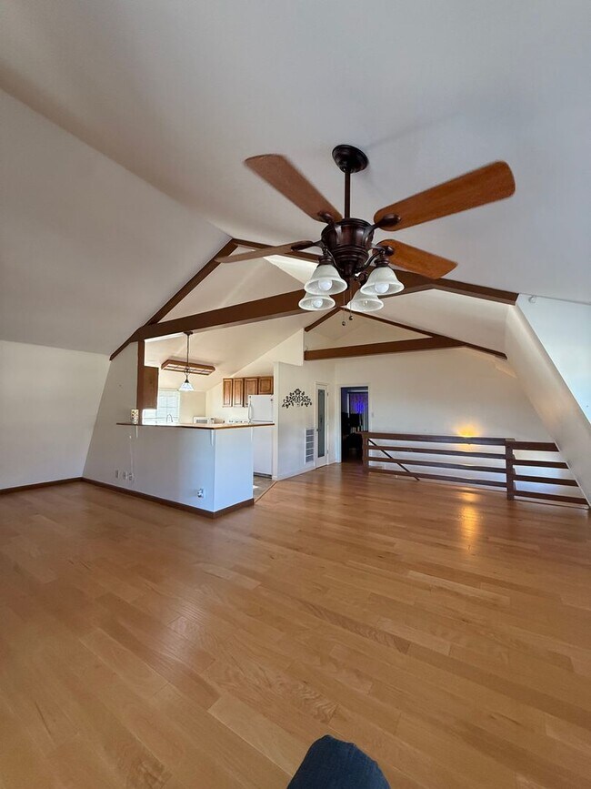 Building Photo - Dual Family Living - Horse Property - In Law Quarters