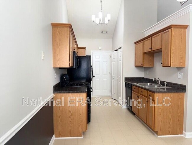 Building Photo - 2034 Elm Grove Ln