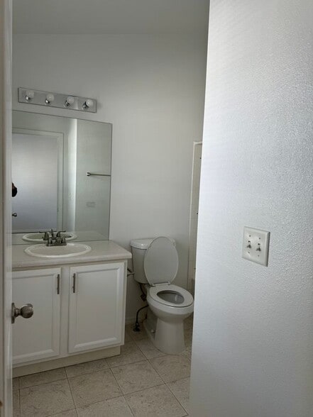 Building Photo - 19226 E Carolina Pl