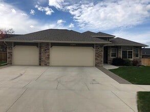 Building Photo - 3264 Arbor Dr
