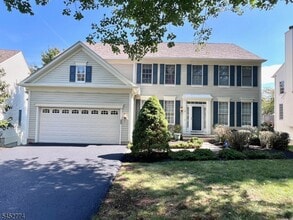 Building Photo - 9 Queenberry Way