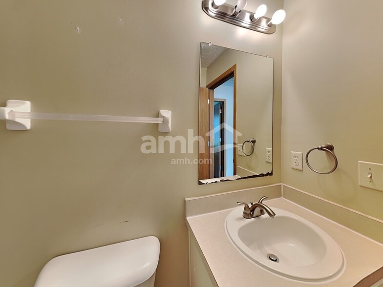 Building Photo - 113 Merriston Cir