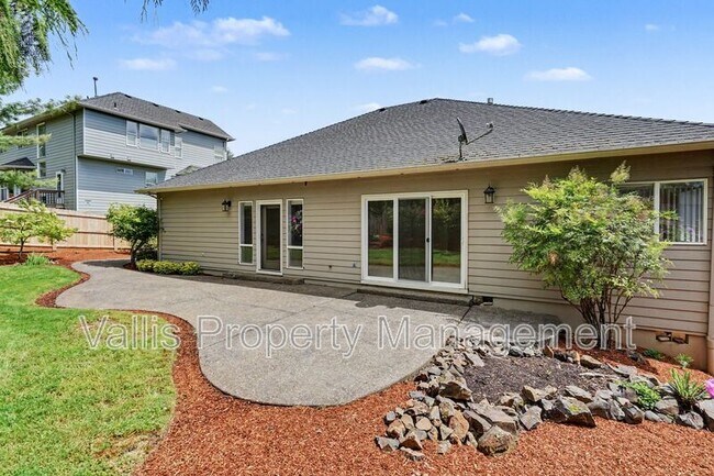 Building Photo - 1441 Ranier Loop NW