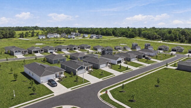 Building Photo - 870 s Orchard Way