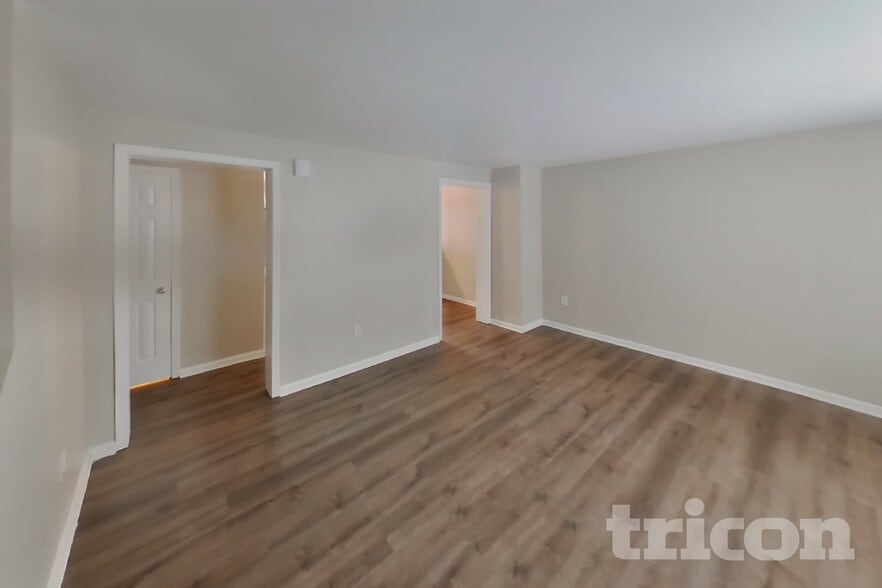 Building Photo - 13 Craftsman Ct