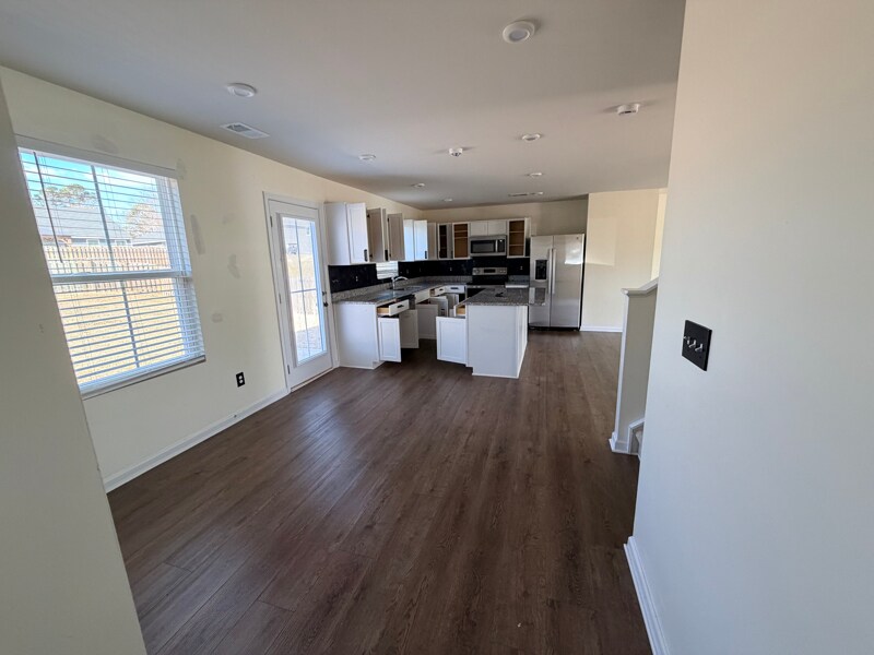 Building Photo - 3012 Blue Brook Ln