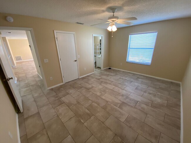 Building Photo - Charming Just Renovated Unfurnished ANNUAL LEASE - 2 Bedroom 2 Bath Patio Villa - Located In The ...