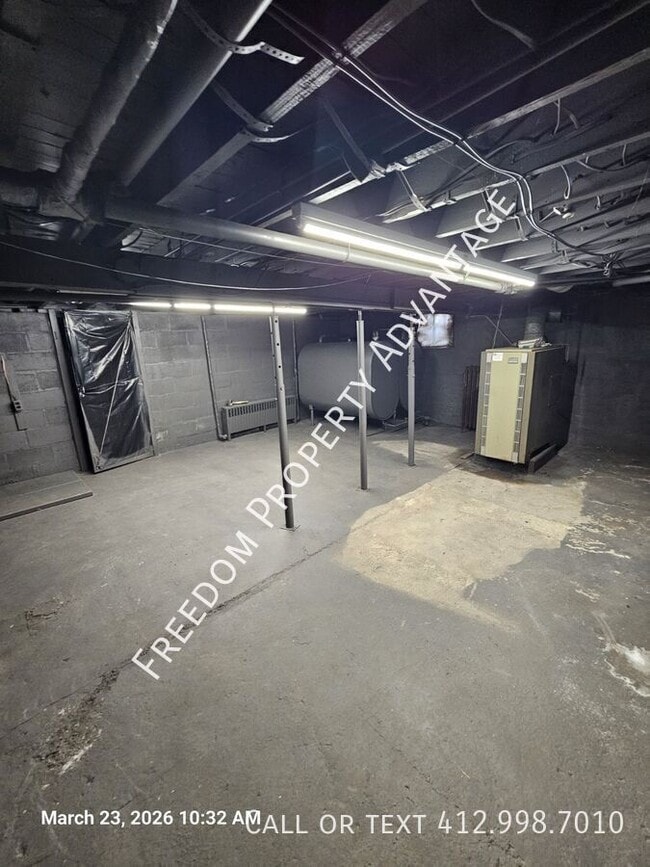 Building Photo - 1920 Idaho St