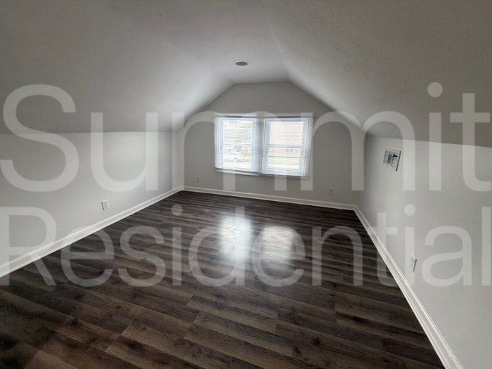 Building Photo - 2826 Taylor Blvd