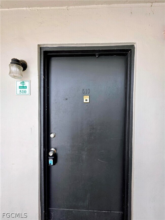 Building Photo - 1830 Maravilla Ave