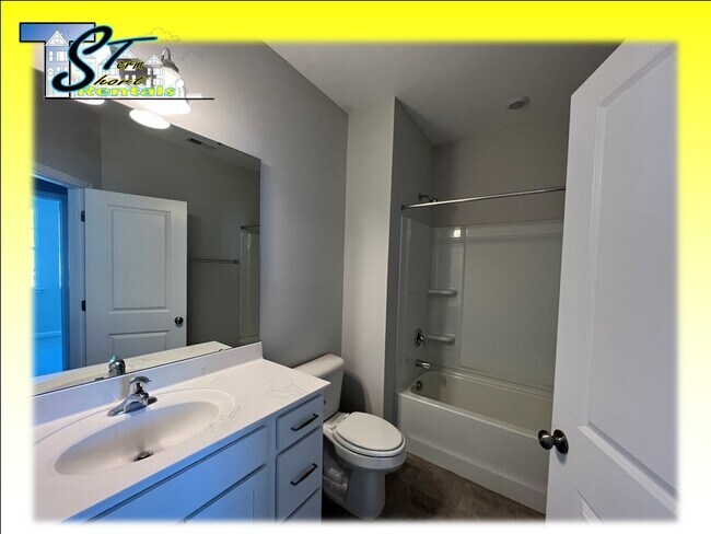 Building Photo - TST Rental 1
