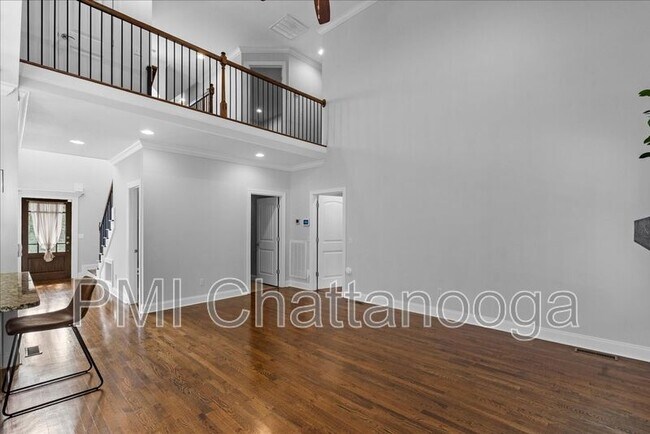 Building Photo - 8229 Pierpoint Dr