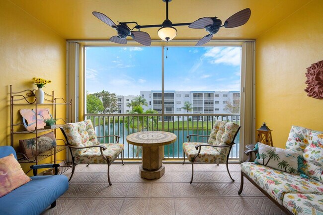 Building Photo - 600 NE 2nd St