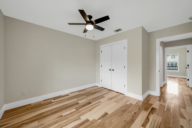 Building Photo - 403 Moody St