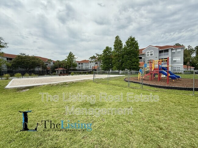 Building Photo - 18001 Richmond Pl Dr