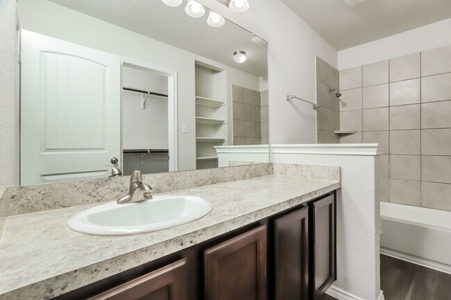 Building Photo - 5422 Freshwater Way