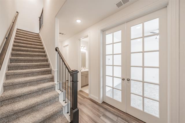 Building Photo - 4201 Shavano Dr