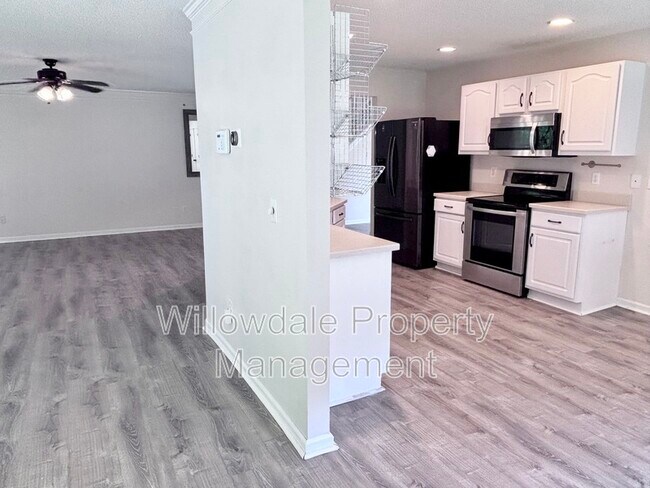 Building Photo - 108 Sturminster Dr