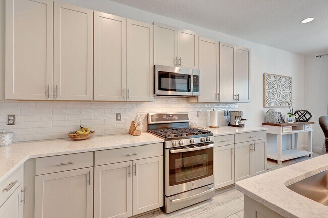 Building Photo - 19742 Split Rail Run