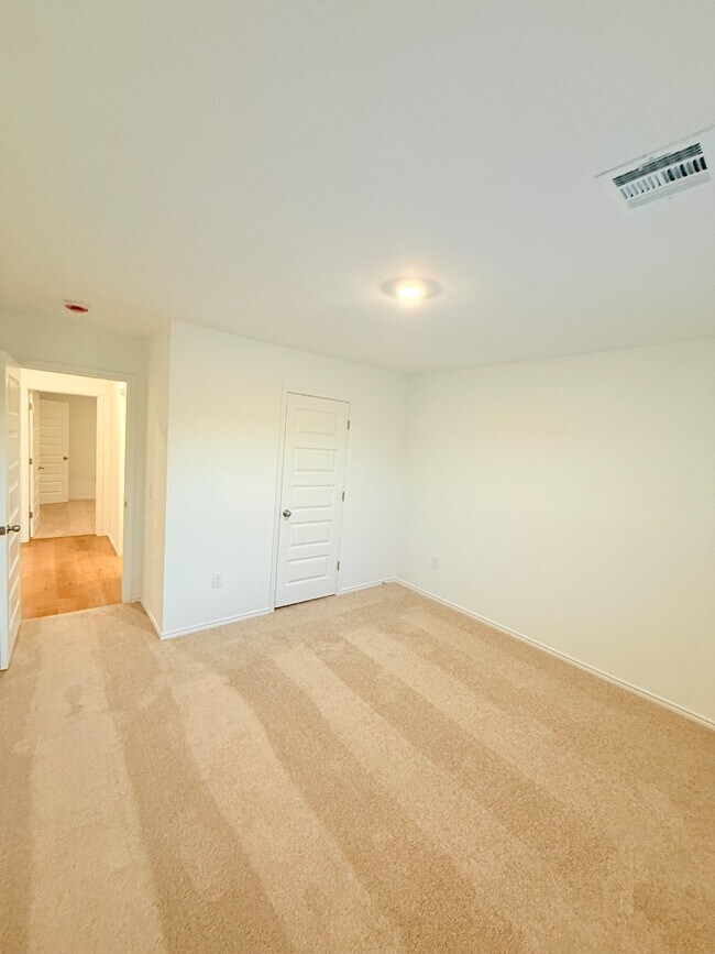 Building Photo - 1840 Black Poplar Wy