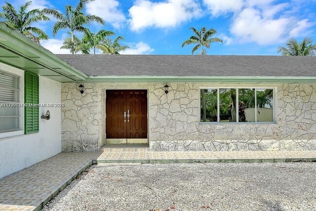 Building Photo - 26100 SW 192nd Ave