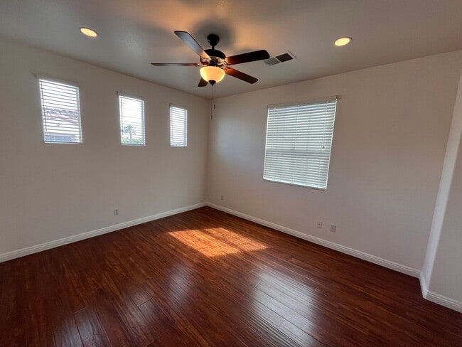 Building Photo - 1313 Mother Lode Way