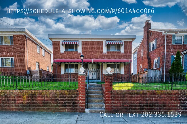 Building Photo - 1525 Channing St NE