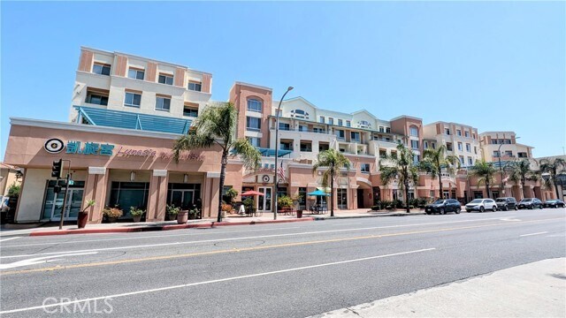 Building Photo - 580 W Main St