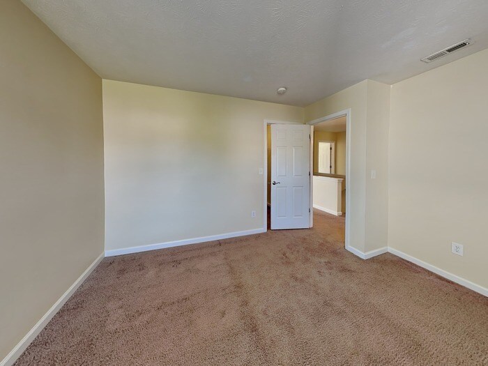 Building Photo - 10414 Bellchime Ct