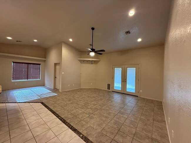 Building Photo - 7525 E 26th St