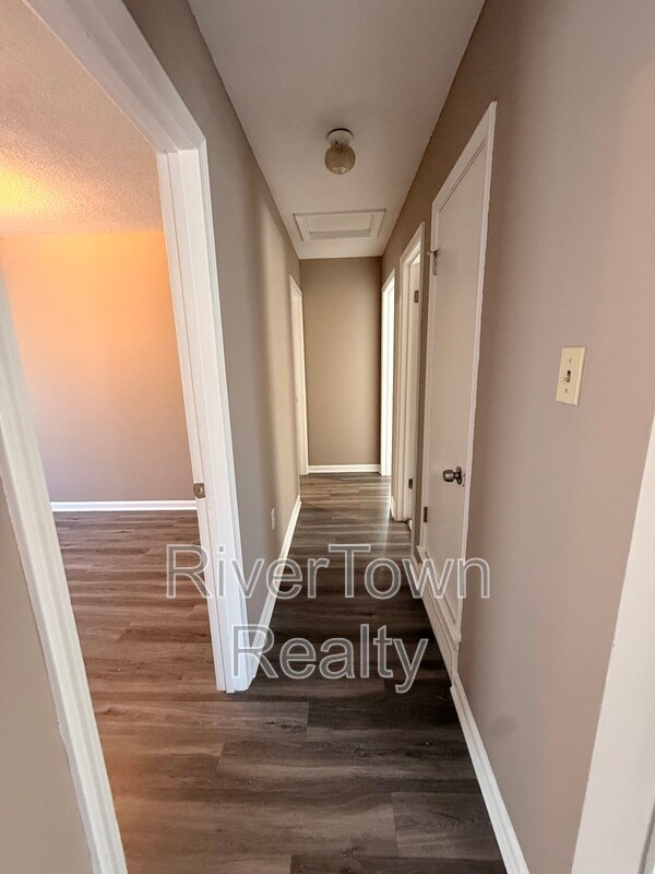 Building Photo - 348 Bonnell Ave