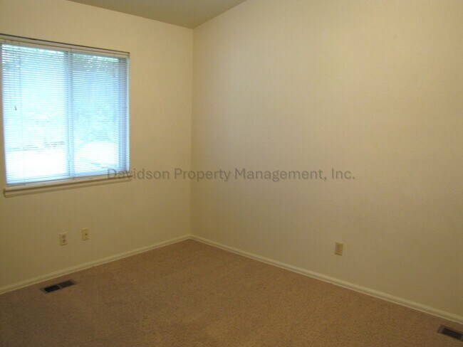 Building Photo - Great 4 bedroom Rancher in Northeast Colorado Springs