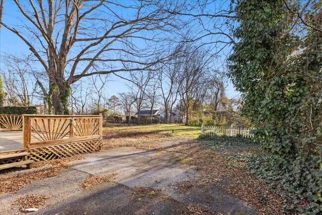 Building Photo - Newly renovated 2bed 2bath for rent!