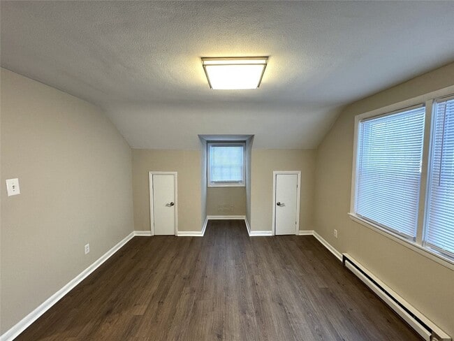 Building Photo - 608 Winston Dr