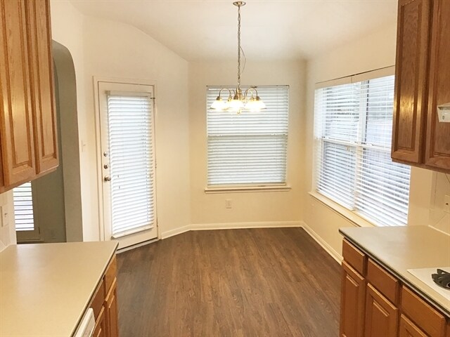 Building Photo - 22327 Merabrook Dr