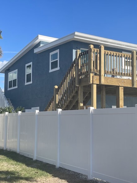 Building Photo - 5560 Palmetto St
