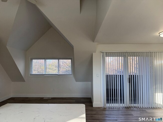 Building Photo - 87 Montoya Dr