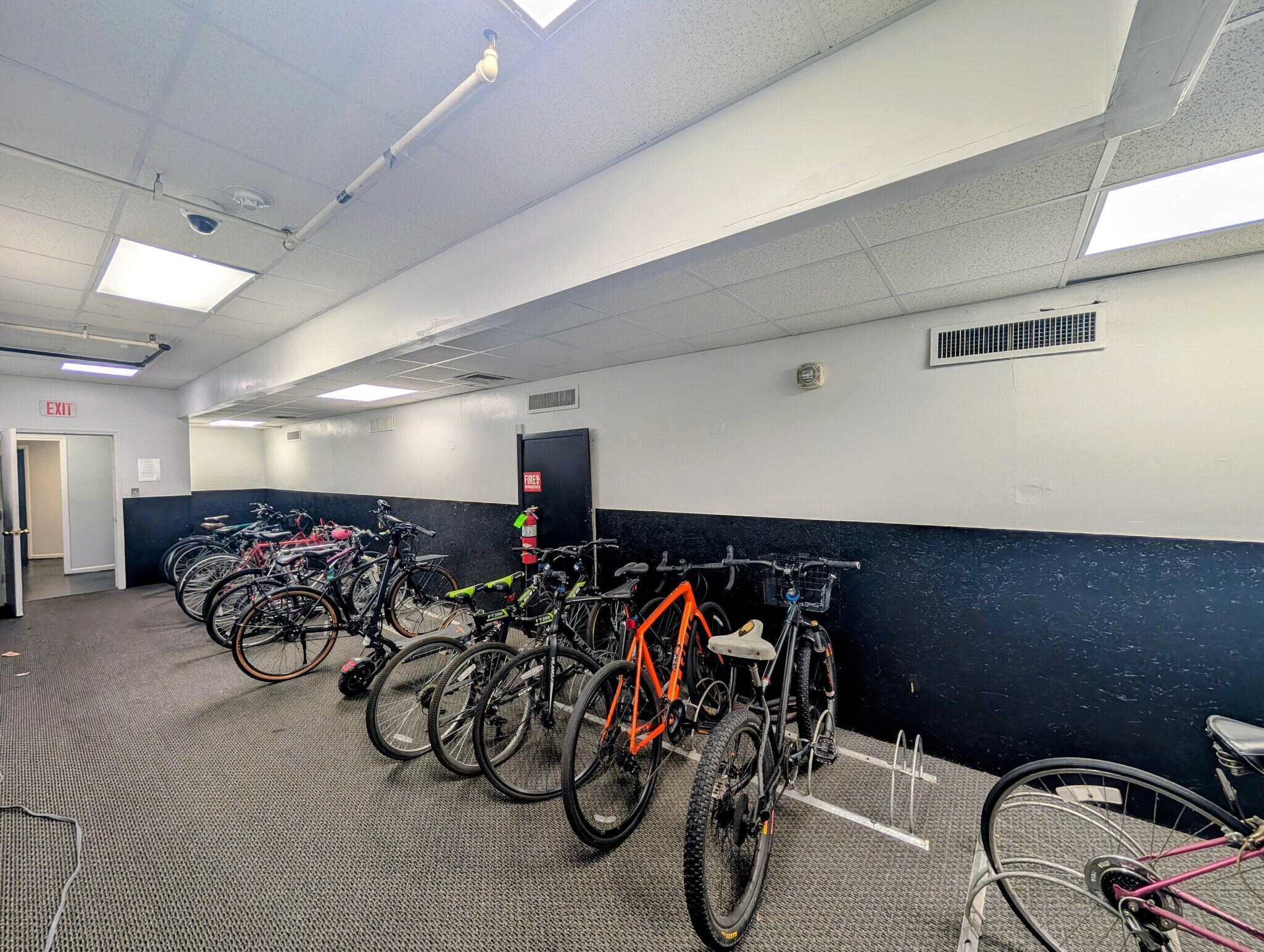 Building Photo - 1324 Locust St