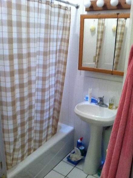 Building Photo - 1254 Commonwealth Ave