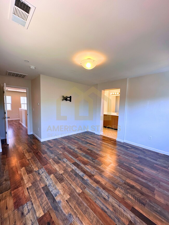 Building Photo - 1208 Meridian Way