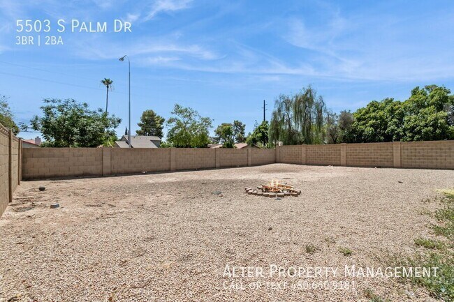 Building Photo - 5503 S Palm Dr