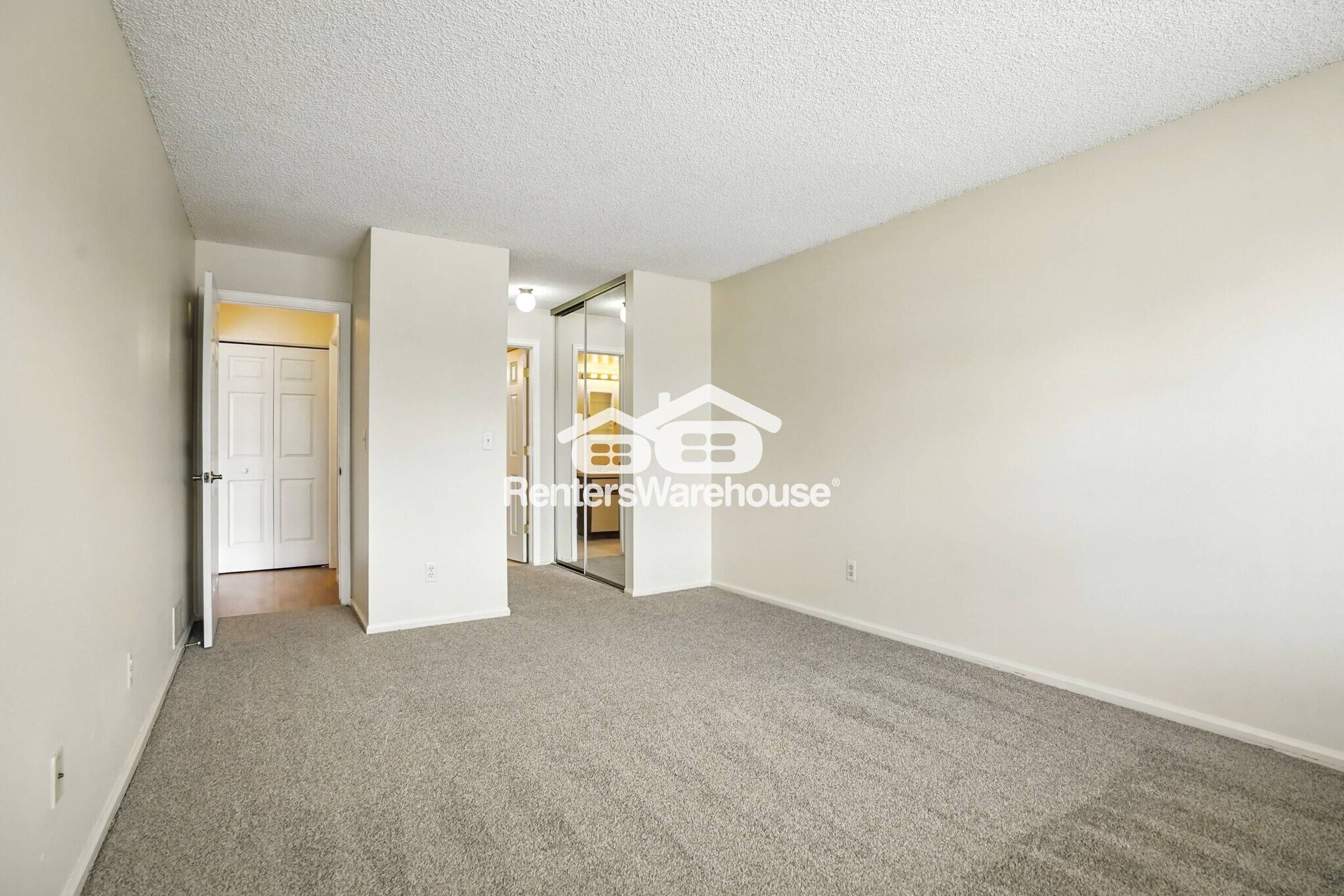 Building Photo - 12645 E Pacific Cir