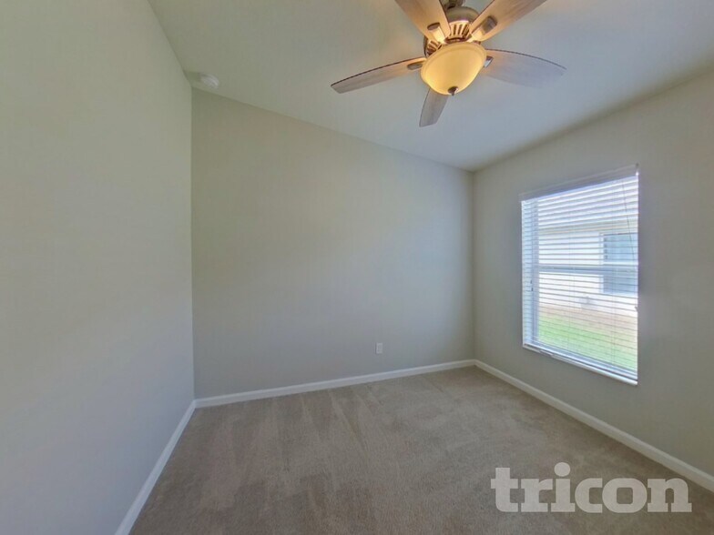 Building Photo - 1132 Hill Flower Dr