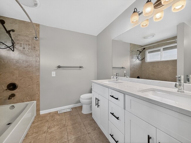 Building Photo - 11706 NE 98th St