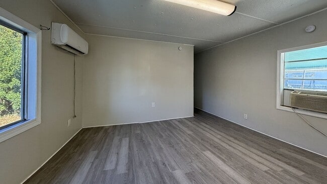 Building Photo - 6519 Sandra Dr