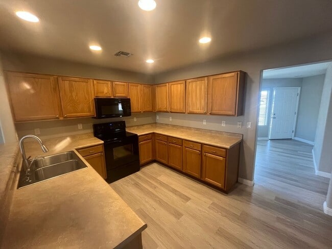 Building Photo - 86 N 238th Ln