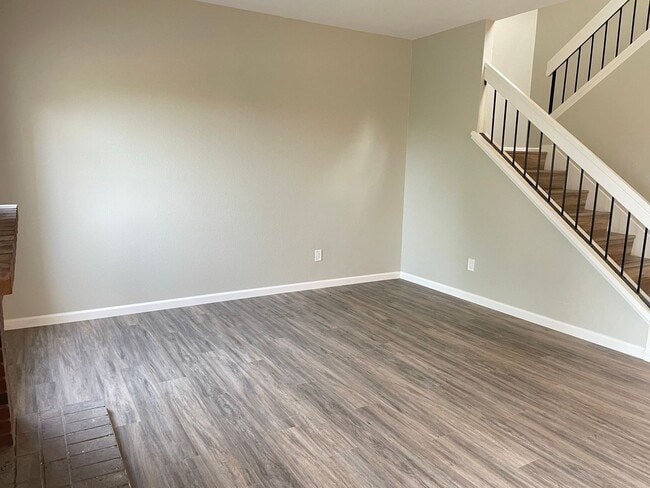 Building Photo - Beautiful Encinitas View Home