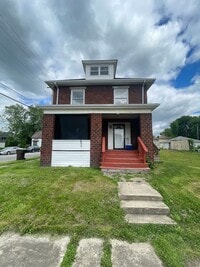Building Photo - 247 Cedar Ave