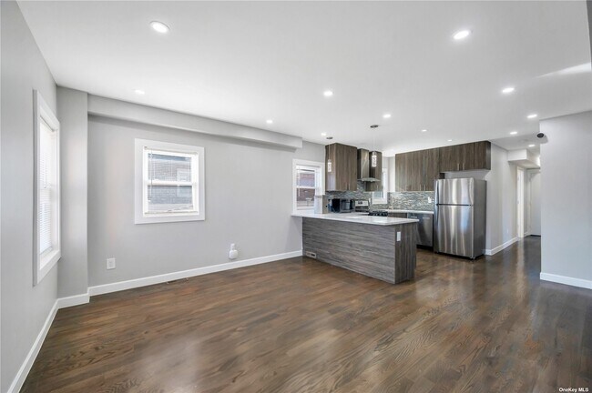 Building Photo - 119-2 226th St